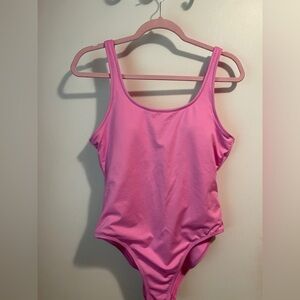 PINK Victoria's Secret Activewear in Vibrant Pink